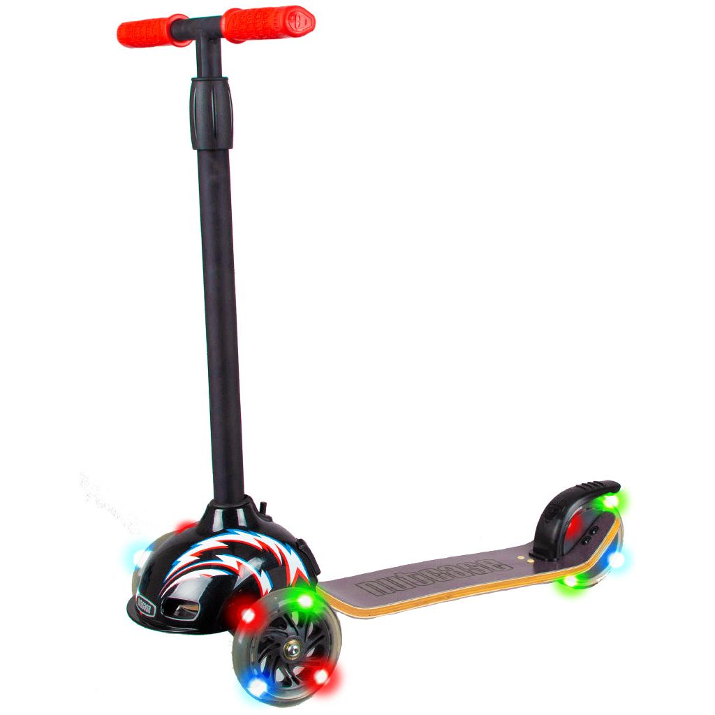 Nutcase Helmets Three Wheel Scooter Spark